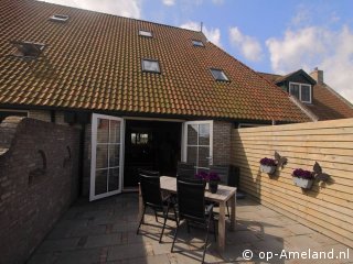 buitenaanzicht Uut in Thuus 21A